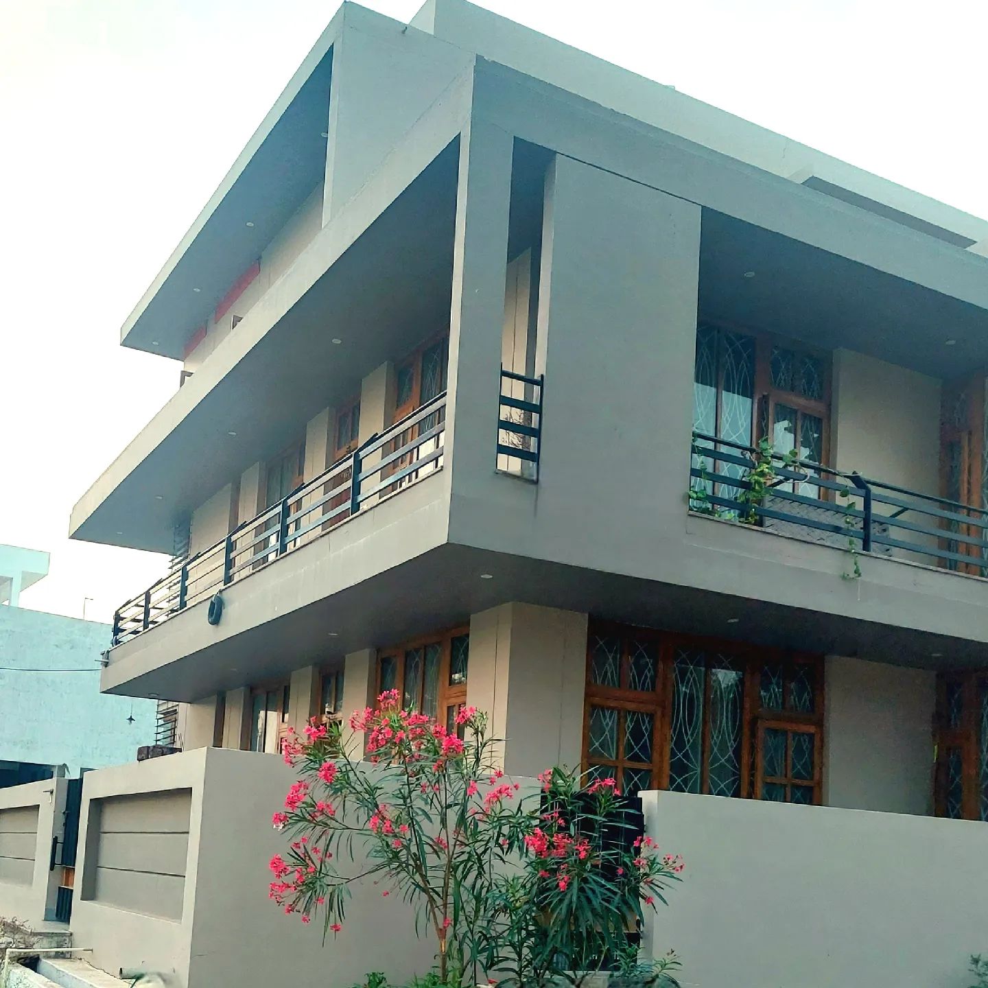 contemporary house Udaipur